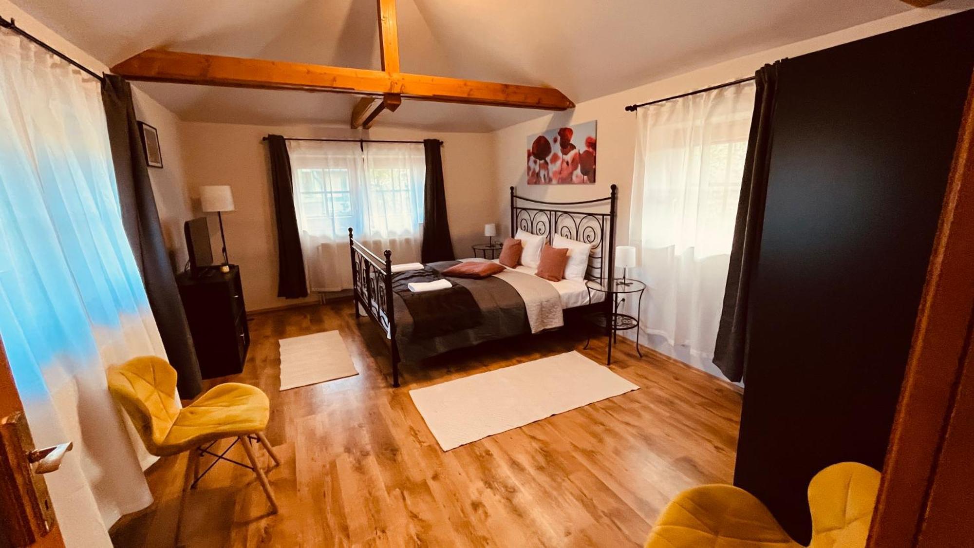Strigonia Apartman Эстергом Экстерьер фото