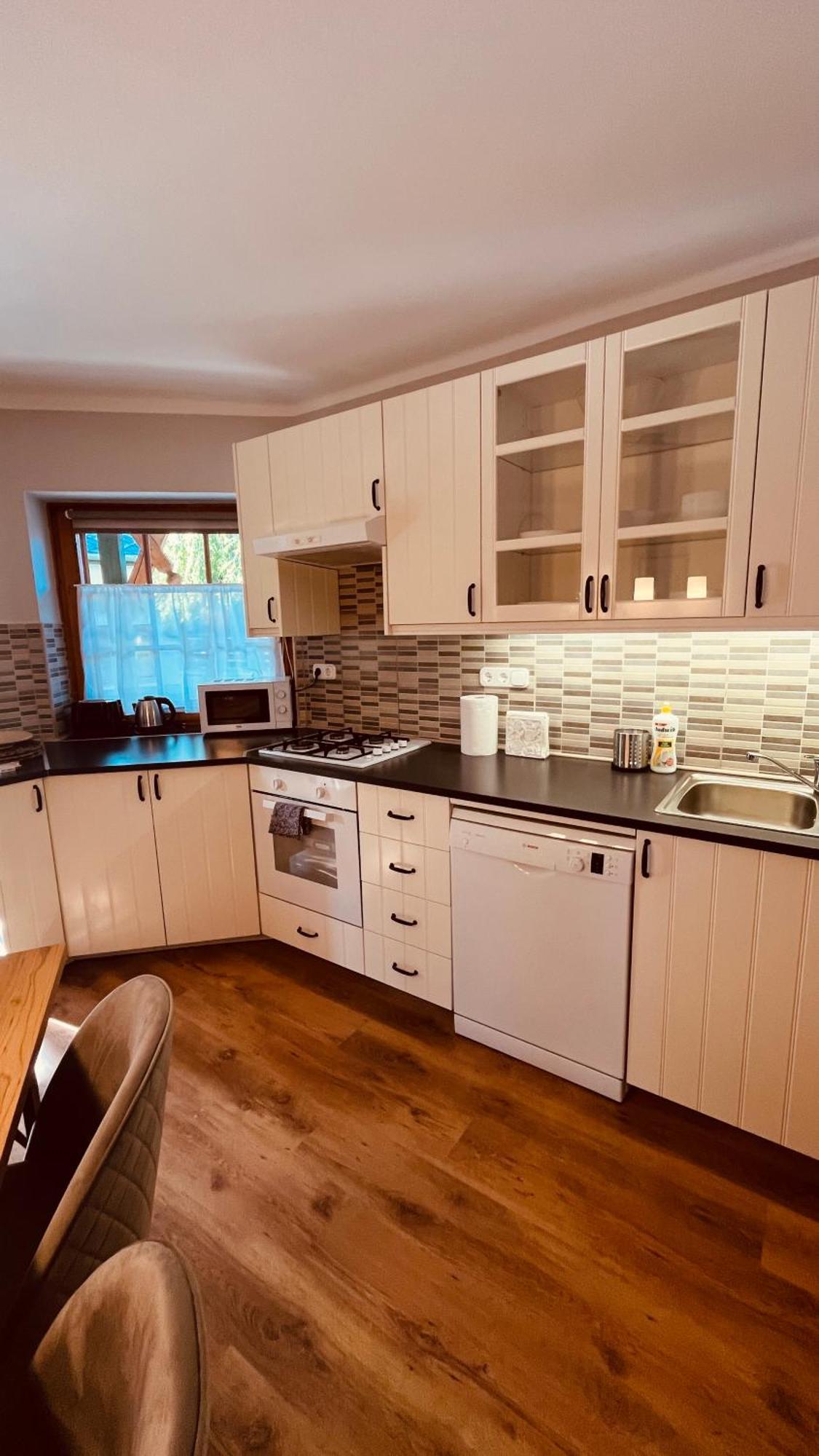 Strigonia Apartman Эстергом Экстерьер фото