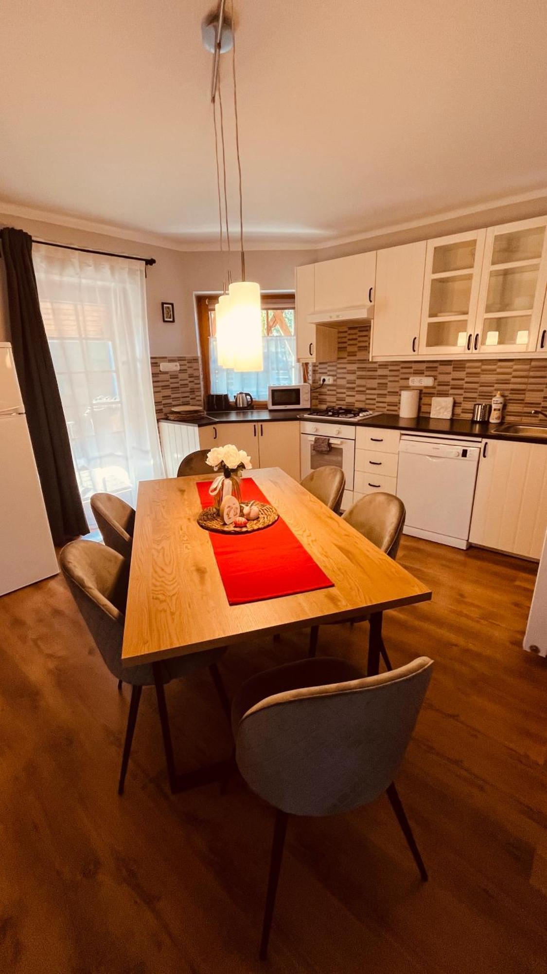 Strigonia Apartman Эстергом Экстерьер фото