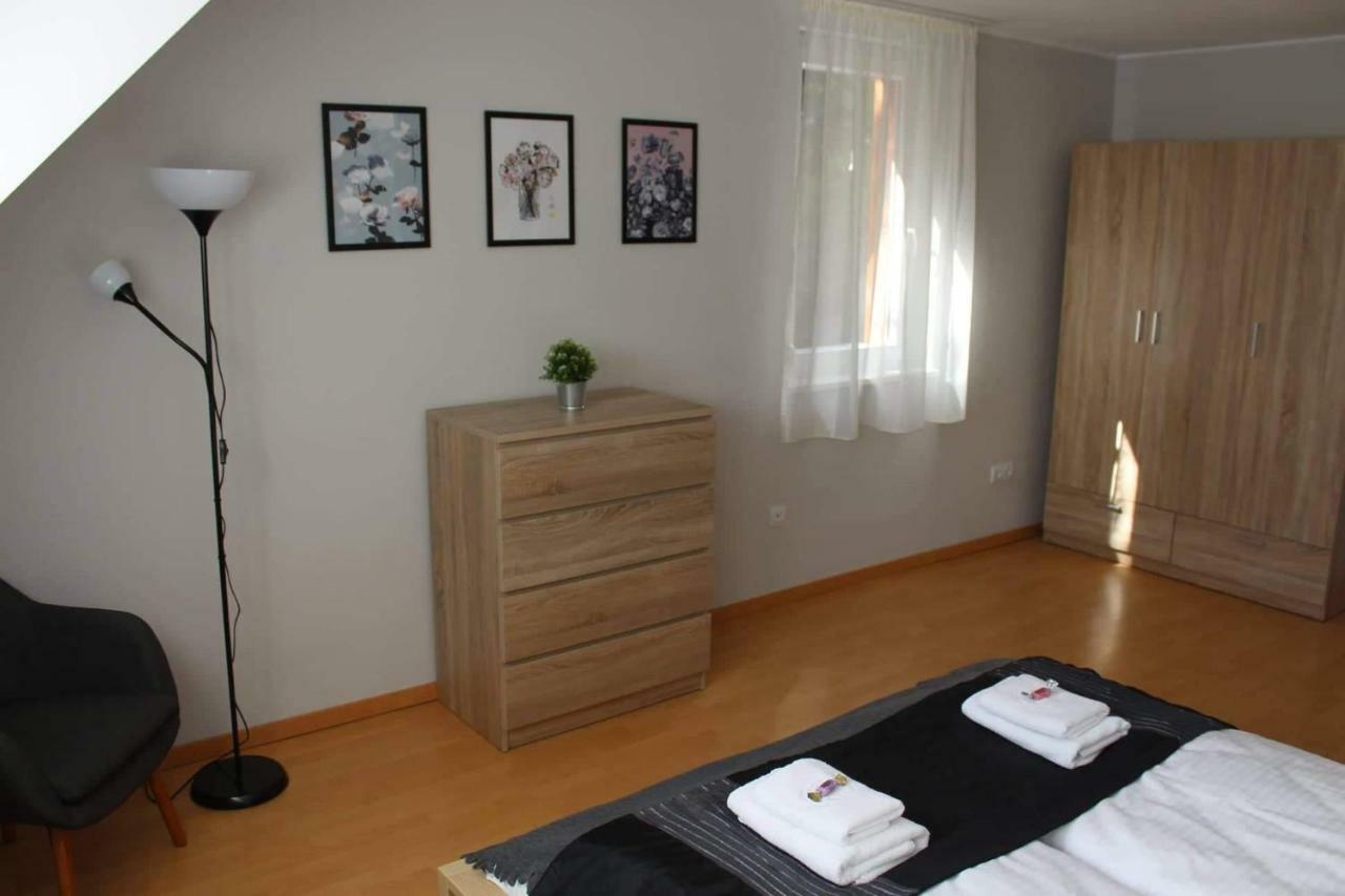 Strigonia Apartman Эстергом Экстерьер фото